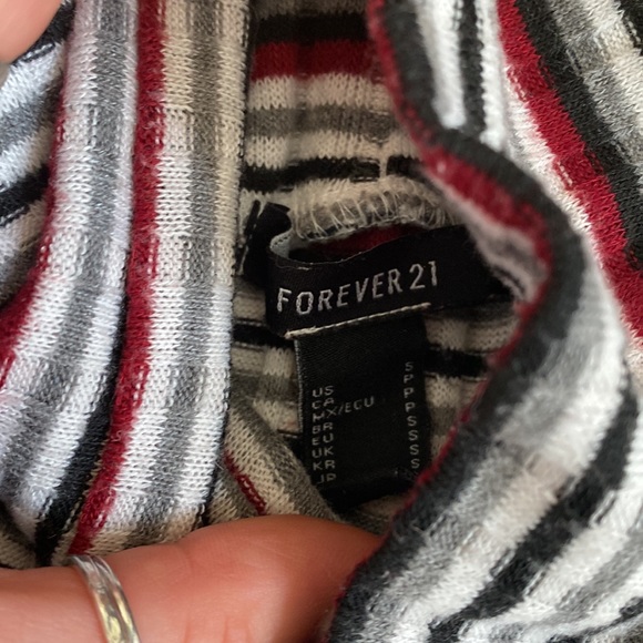 Sweater bundle - Picture 3 of 3